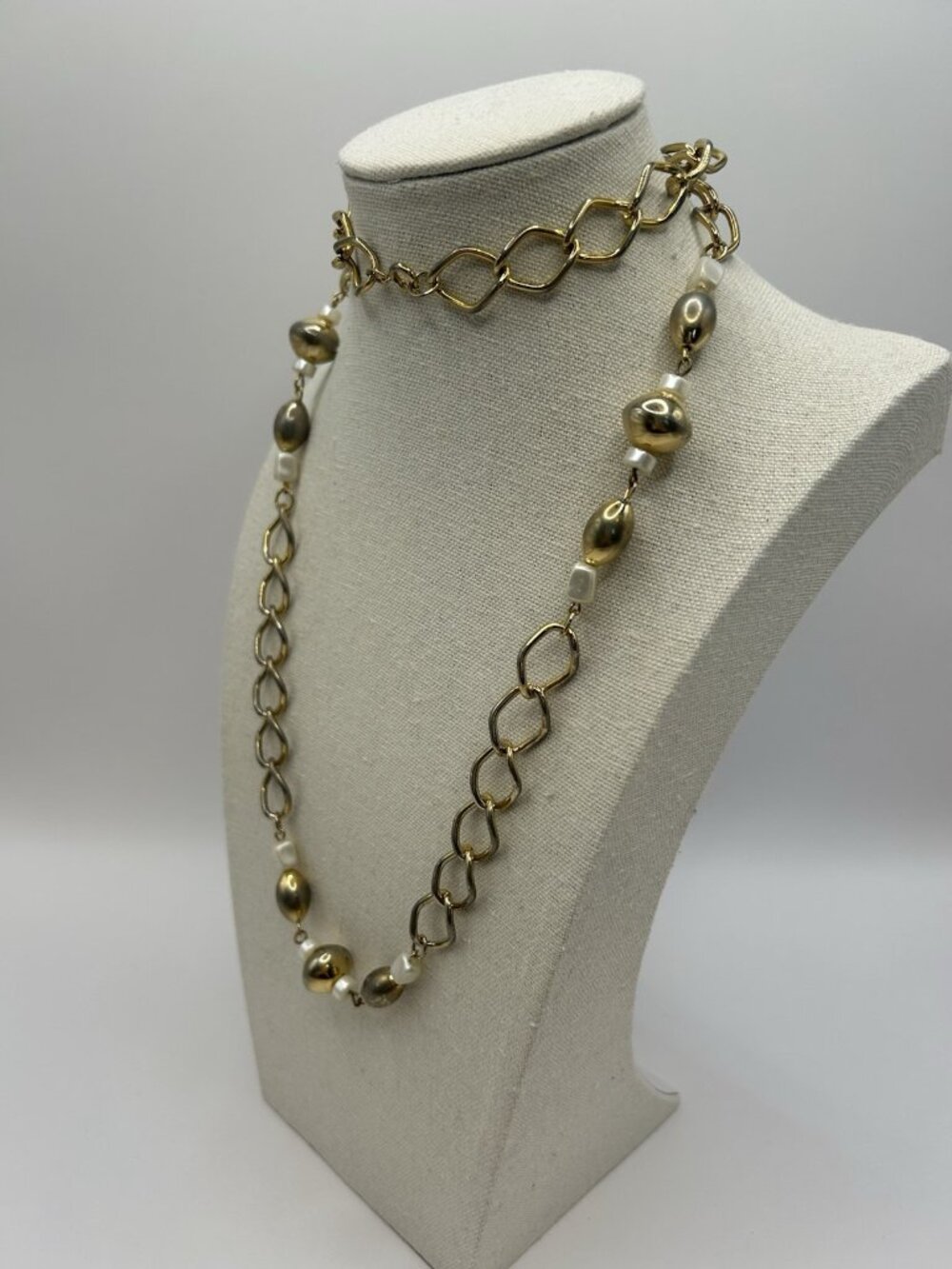 Vintage Gold Tone Metal Bead Chain Necklace Long Link Station Statement Boho Fun - Picture 6 of 13